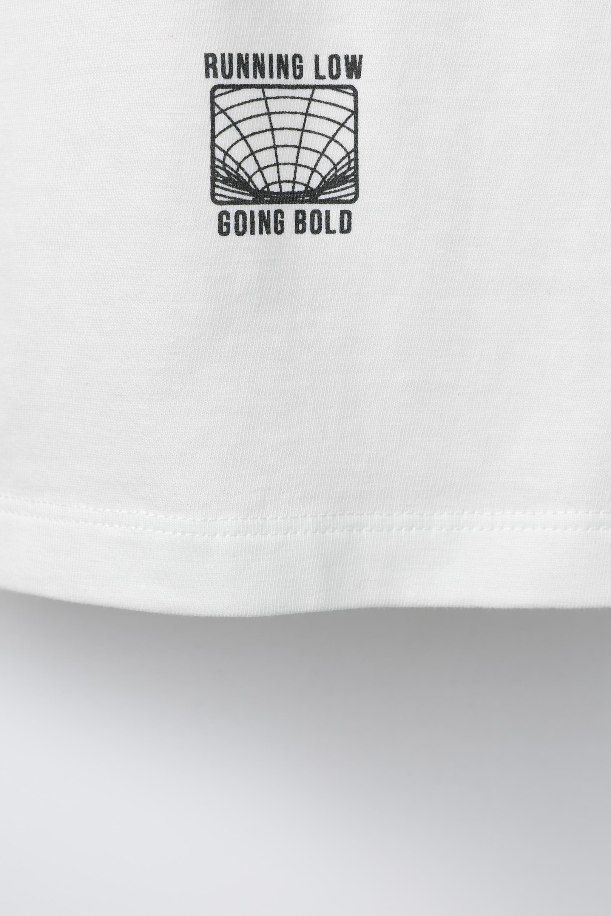 T-SHIRT TEXTE GRAFFITI